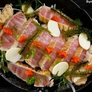 Hình ảnh Bụng cá ngừ tái sốt chanh