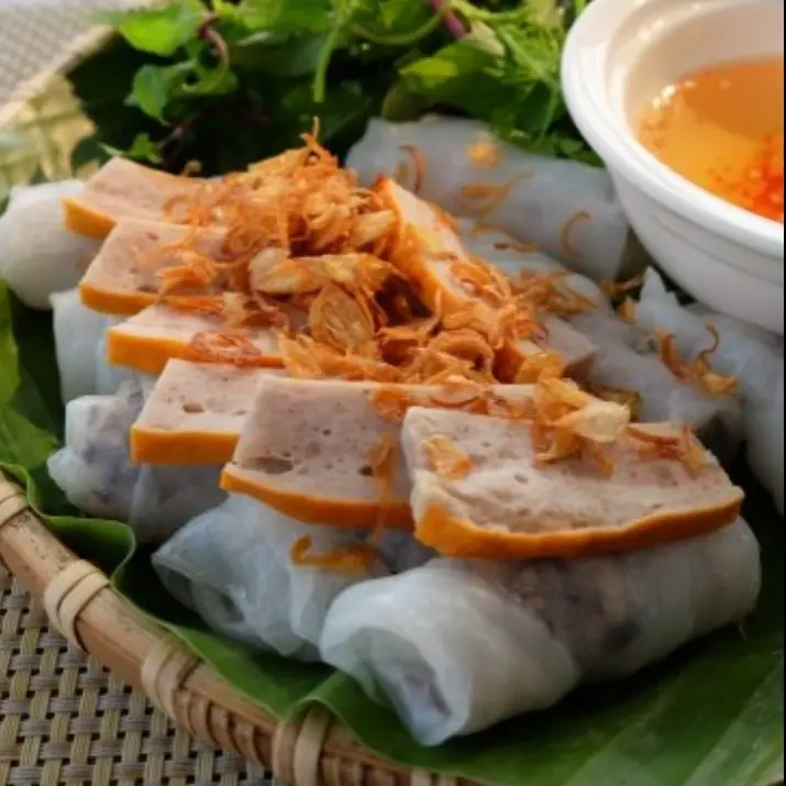 Hình ảnh Bánh cuốn + chả quế