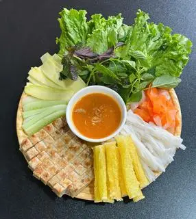 Hình ảnh Nem nướng Nha Trang - 8 cuốn