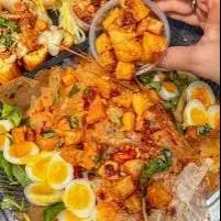 Hình ảnh combo 2 bánh tráng tóp mỡ .tặng 1 ly trà tắc