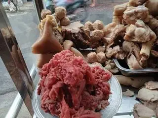 Hình ảnh Bún bò nạm gân