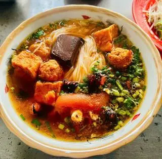 Hình ảnh Bún riêu giò heo