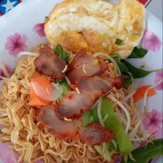 Hình ảnh Mì khô xá xíu + lạp xưởng