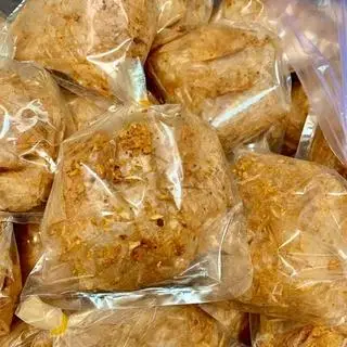 Hình ảnh Bánh tráng muối tỏi