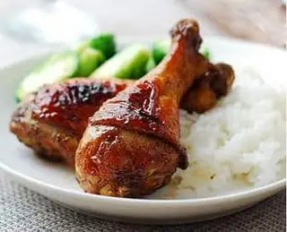 Hình ảnh CƠM ĐÙI GÀ NƯỚNG MẬT ONG