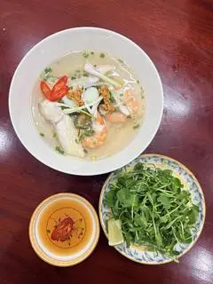 Hình ảnh bánh canh đầy đủ