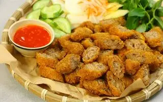 Hình ảnh ComBo 10 Nem Chua Rán Chị Hạnh + Trà Tắc