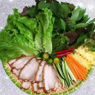 Hình ảnh Bánh Tráng Cuốn Thịt Heo Chiên Chua Ngọt 