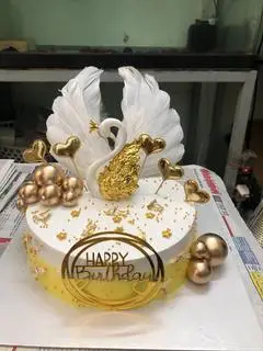 Hình ảnh bánh vương miện thiên nga 