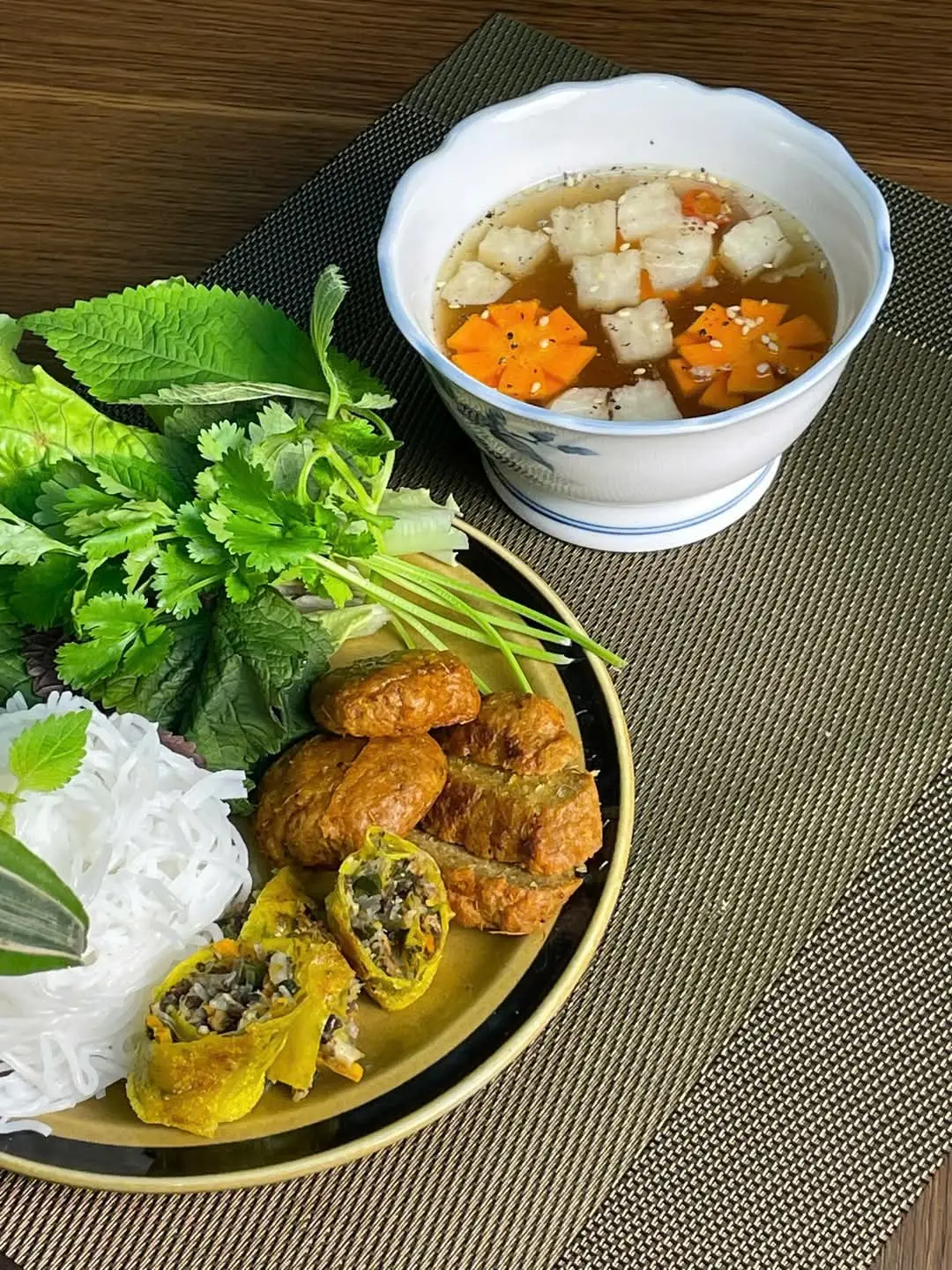 Hình ảnh Bún chả chay Hà Nội