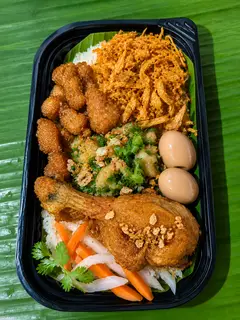 Hình ảnh Xôi đùi gà sốt bơ tỏi