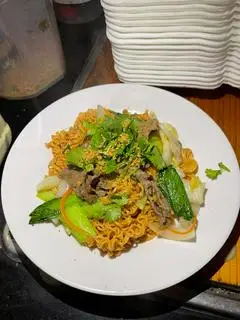 Hình ảnh Mì xào bò