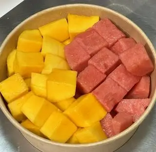 Hình ảnh Dưa hấu + Xoài ngọt cắt sẵn