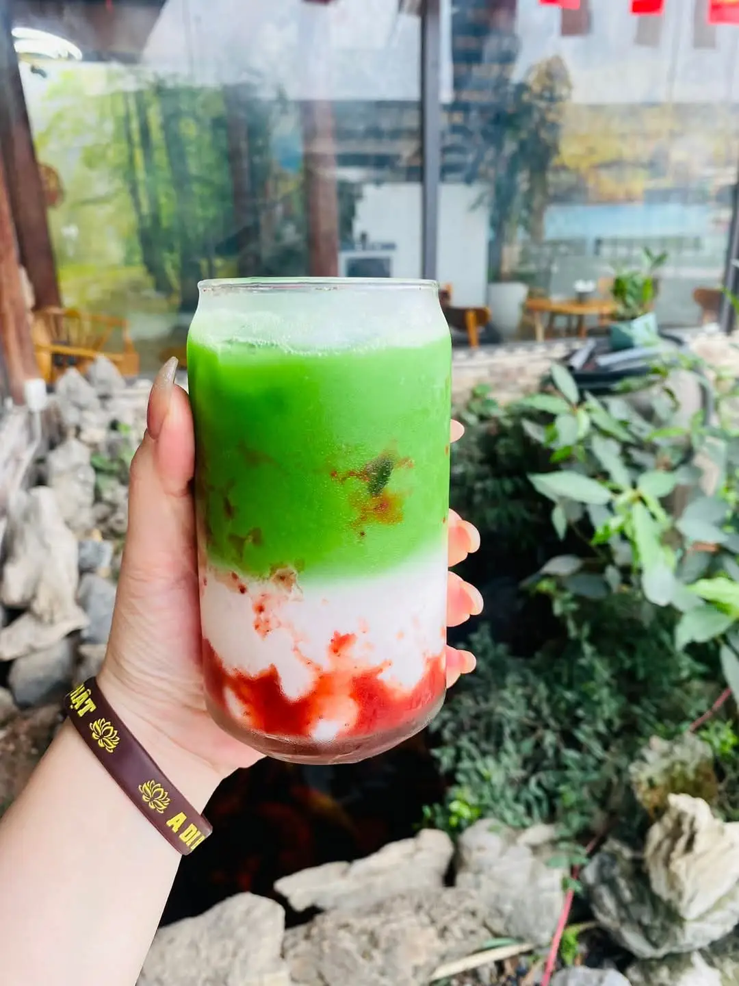 Hình ảnh matcha latte dâu