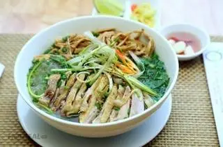 Hình ảnh Miến gà đùi