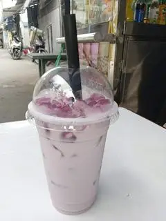 Hình ảnh Trà sữa khoai môn 700ml