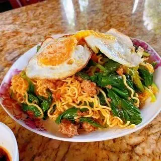 Hình ảnh Mỳ trộn TrỨng Ốp La 2 quả 