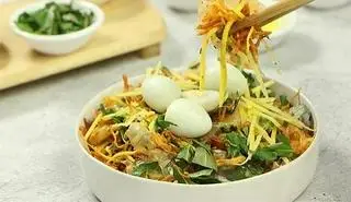 Hình ảnh Gỏi đu đủ khô bò đen( nước mắm chua ngọt)
