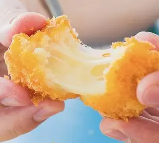 Hình ảnh Nem Viên Phô Mai