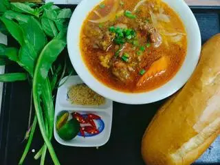 Hình ảnh Bánh mì bò kho