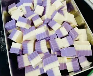Hình ảnh Pudding (Khúc Bạch) Phô Mai Tươi Khoai Tím