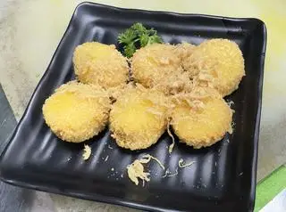 Hình ảnh Đậu hũ hoàng kim - golden tofu