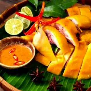 Hình ảnh Gà ủ muối hoa tiêu cả con