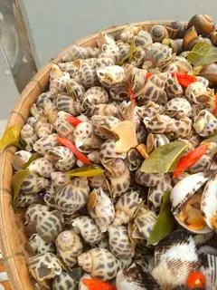 Hình ảnh Ốc hương hấp sả
