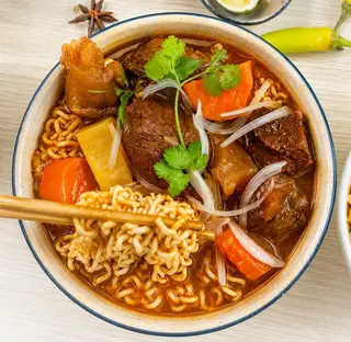 Hình ảnh Mì Gói Bò Kho