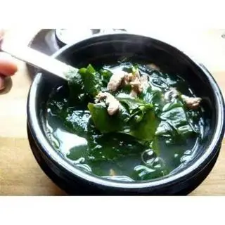 Hình ảnh Canh rong biển thịt bằm