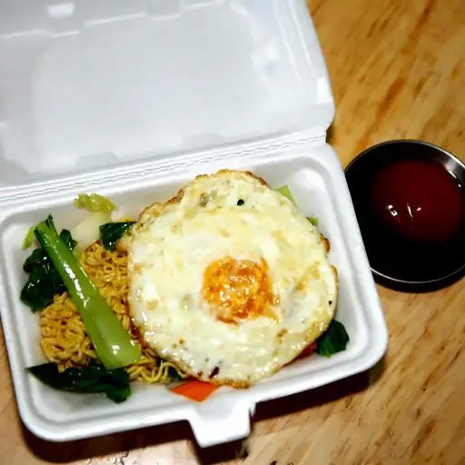 Hình ảnh Mì Xào Rau Cải - Trứng