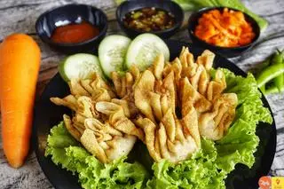 Hình ảnh Mỳ Hoành Thánh Chiên Giòn