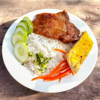 Hình ảnh Cơm tấm sườn chả