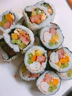 Hình ảnh KIMBAP PHÔ MAI MIX THANH CUA ĐÀI 