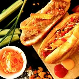 Hình ảnh Bánh mì nem khoai