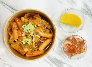 Hình ảnh TOKBOKKI TỚI BẾN ^.^