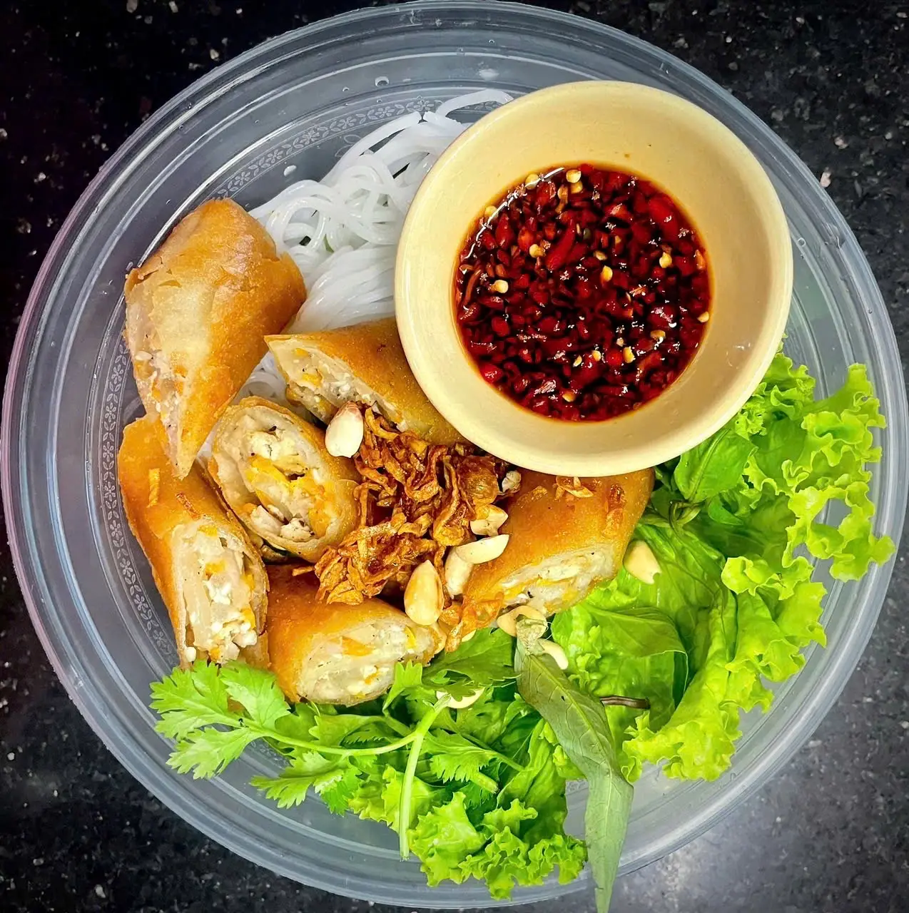 Hình ảnh Bún Nước Tương Chả Giò Rau Củ