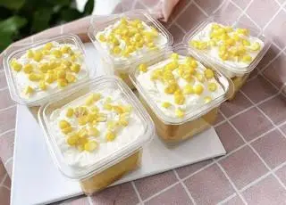 Hình ảnh Bông Lan Kem Bắp Phô Mai.