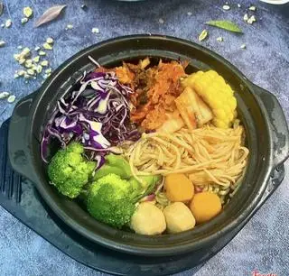 Hình ảnh mỳ cay rau củ 