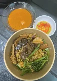 Hình ảnh Mì xào phá lấu (nhỏ)