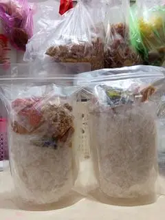 Hình ảnh Bánh Tráng Khổng Lồ Full Topping 