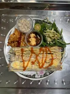 Hình ảnh Bánh tráng cuốn mực tép mở +1 trà chanh 