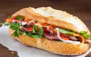 Hình ảnh Bánh mì Sài Gòn + nem nướng