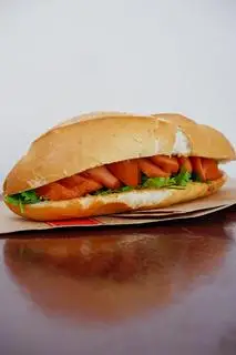 Hình ảnh bánh mì Xúc xích