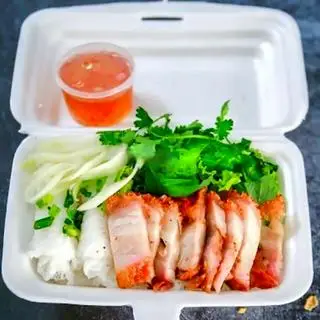 Hình ảnh BÁNH HỎI HEO QUAY