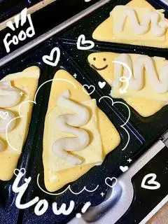 Hình ảnh Hotdog phô mai kéo sợi