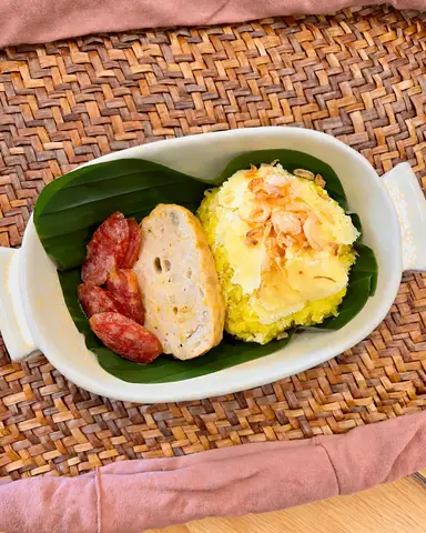 Hình ảnh Xôi Xéo Chả Mỡ, Lạp Xưởng