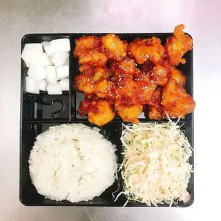 Hình ảnh Cơm gà sốt kem hành