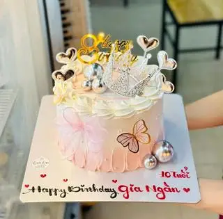 Hình ảnh Bánh Vương Miện Hồng 