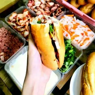 Hình ảnh Bánh mì thập cẩm